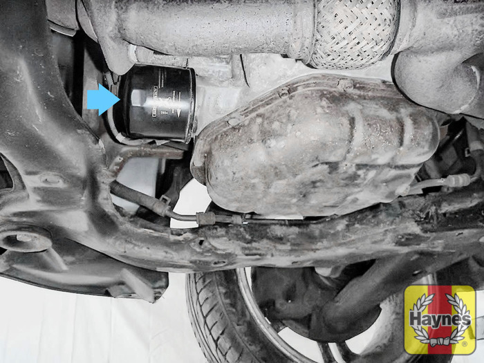 Hyundai Coupe (2002 - 2008) 2.7 V6 - Oil filter change - Haynes ... Hyundai Coupe (2002 - 2008) 2.7 V6 - Oil filter change - Haynes ...
