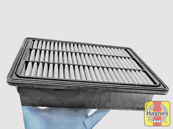 Changing the Engine Air Filter Hyundai Santa Fe 2006 2012 Haynes