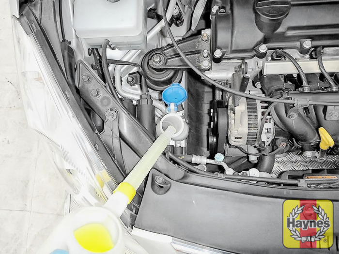 Checking screen wash Hyundai i20 2009 2015 Haynes Manuals