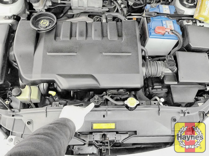 Mazda 6 (2003 2011) 2.0 Checking coolant level Haynes Publishing