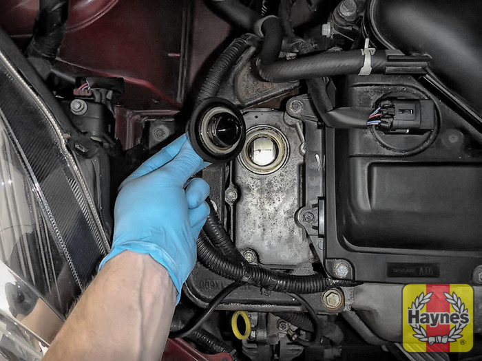 Nissan Micra (2003 2010) 1.2 Oil filter change Haynes Publishing