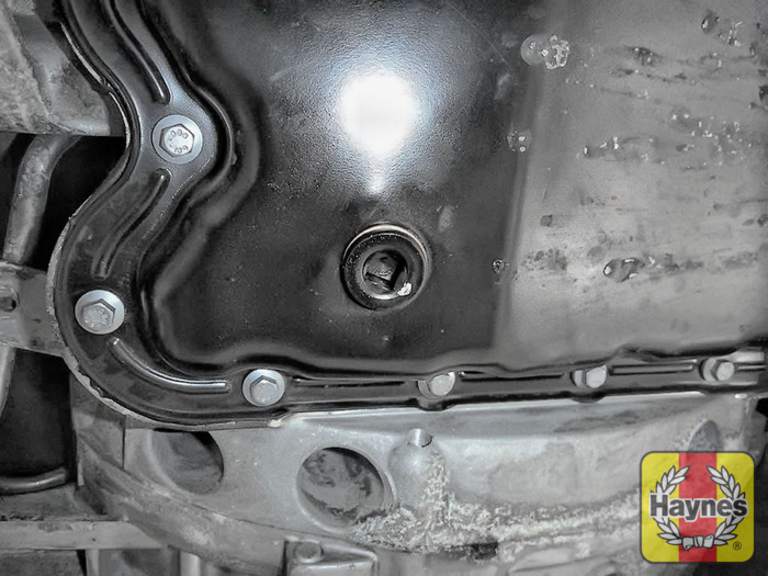 Nissan Qashqai (2007 2013) 2.0 DCi Oil change Haynes Publishing