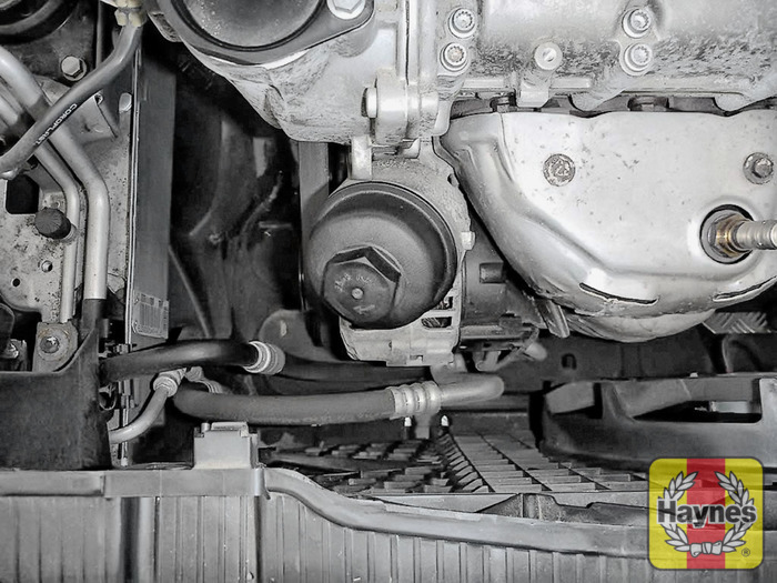 Seat (2008 2017) 1.2 Oil filter change Haynes Publishing