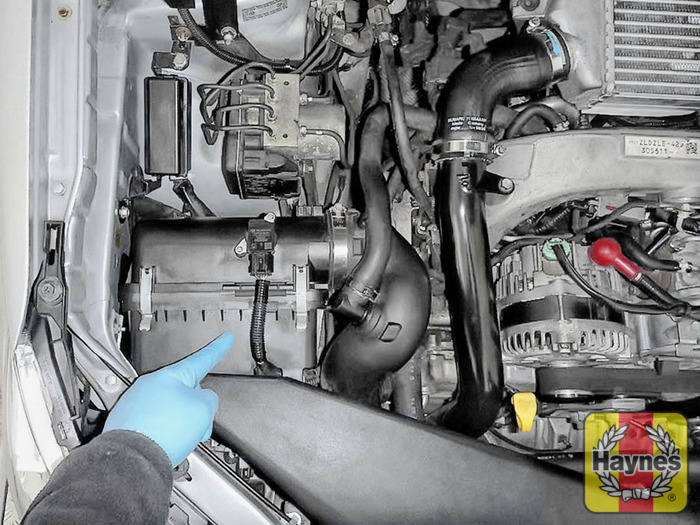 Changing the Engine Air Filter Subaru Forester 2008 2013 Haynes Manuals