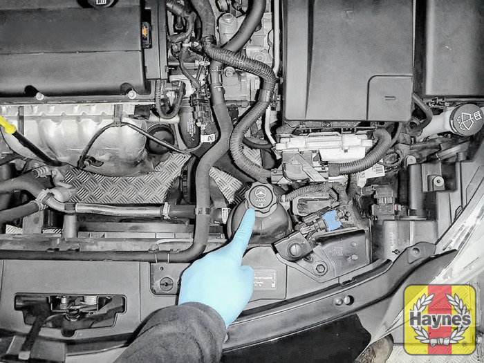 Vauxhall Insignia (2008 2012) 1.8 Checking steering fluid Haynes