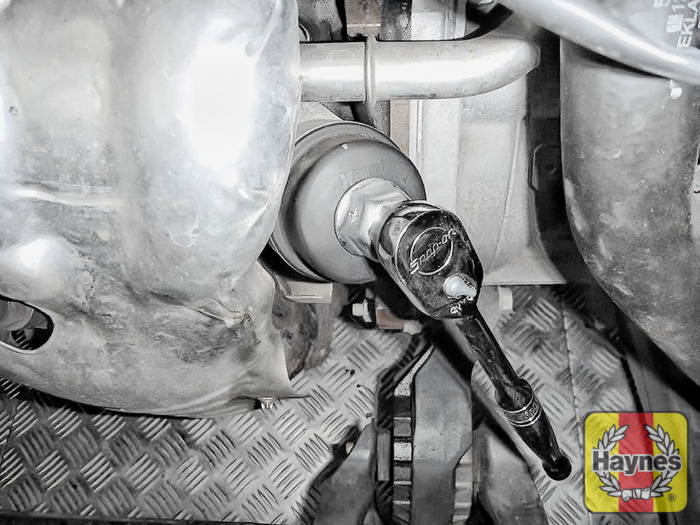 Opel Insignia (2008 2012) 1.8 Oil filter change Haynes Publishing