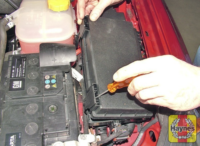 Vauxhall Zafira (2005 - 2009) 2.2 16v SRi - Fusebox and diagnostic
