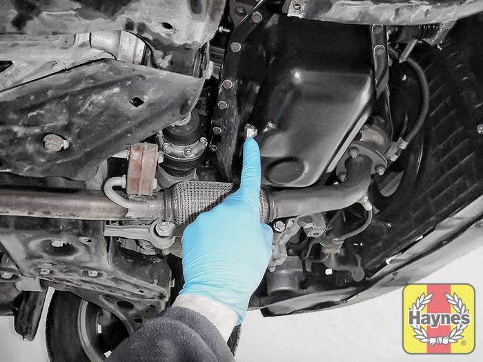 Volkswagen Fox (2004 2008) 1.4 Oil change Haynes Publishing