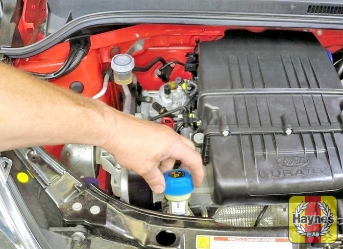 Ford Ka (2009 2014) 1.2 Fluid level checks Haynes Publishing