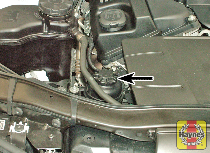 BMW 3-Series (2005 - 2008) 330d - 3.0 - Fluid level checks - Haynes ...