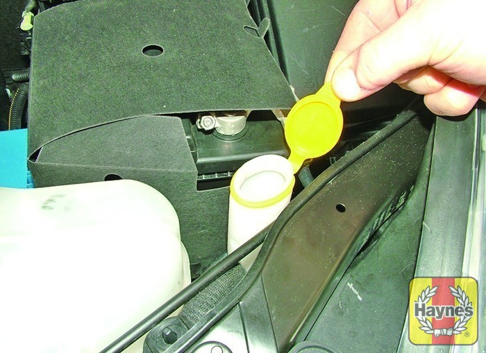 Vauxhall Corsa (2006 2010) 1.0 12v Fluid level checks Haynes