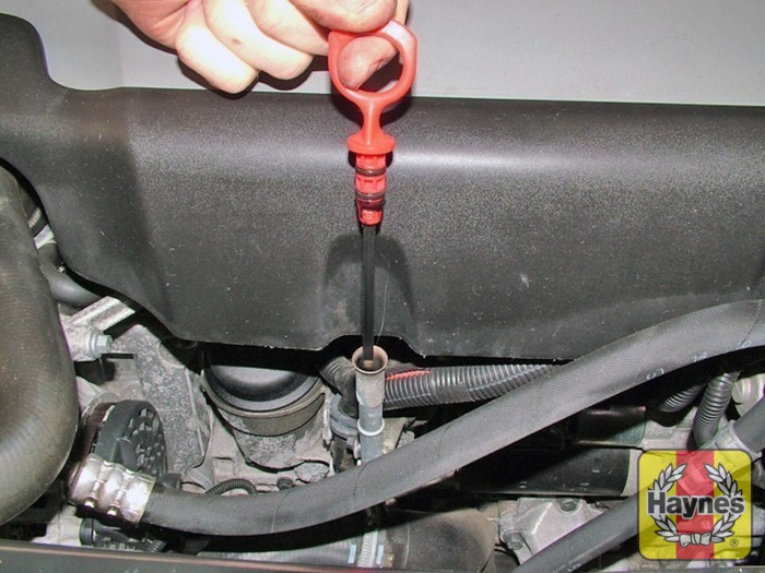 Volvo XC60 (2008 2013) 2.0 Fluid level checks Haynes Publishing