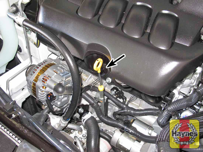 Nissan Sentra (2007 2012) 2.0 Fluid level checks Haynes Publishing